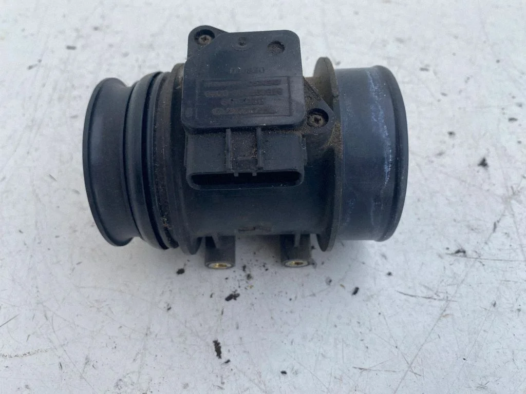 Mass air flow meter 9202199