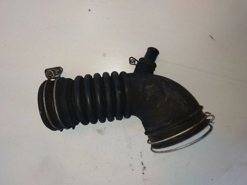 Turbo õhu sisselasketoru/ -voolik – Lexus IS 220D-250-350 (2006-2013)