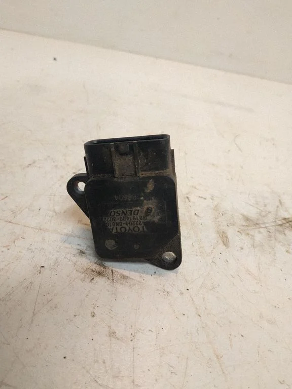 Mass air flow meter – Toyota Corolla Verso AR10 (2004-2009)