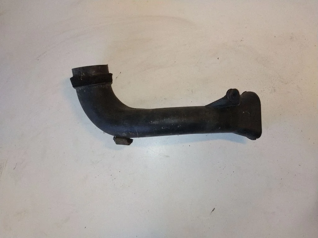 Air intake hose/pipe 177510N010