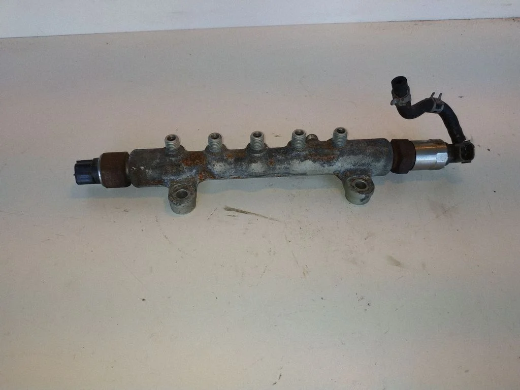 Fuel main line pipe – Lexus IS 220D-250-350 (2006-2013)