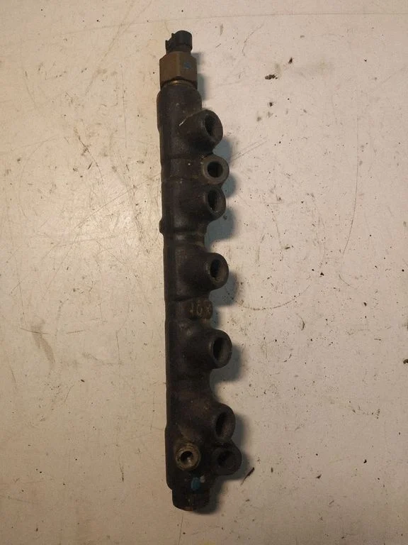Fuel main line pipe 8945812010