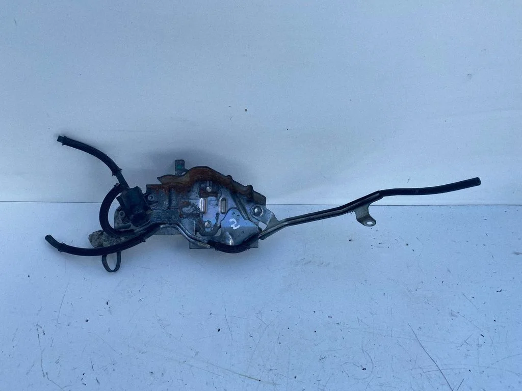 Vacuum valve – Toyota Avensis T250 (2006-2009)