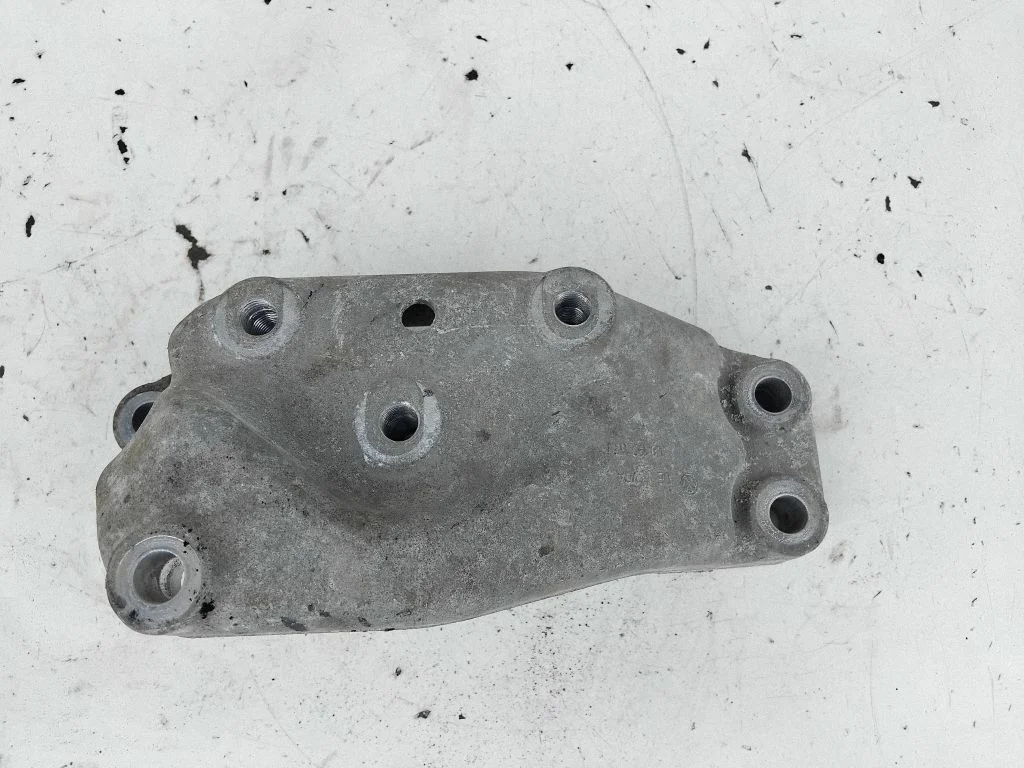Mootori kinnituskronstein – Volkswagen Tiguan (2007-2016)