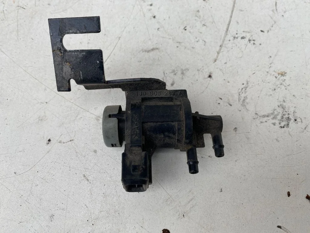 Vaakumklapp 1J0906283A