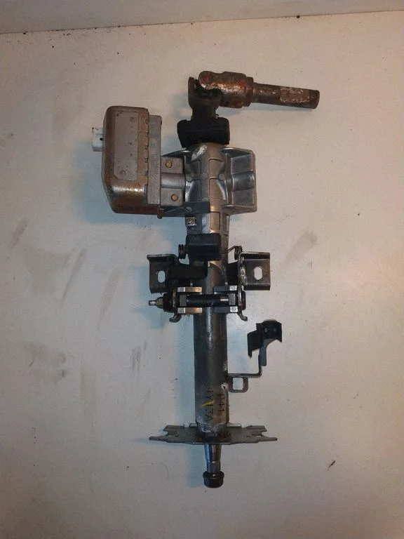 Steering wheel axle 899980F01