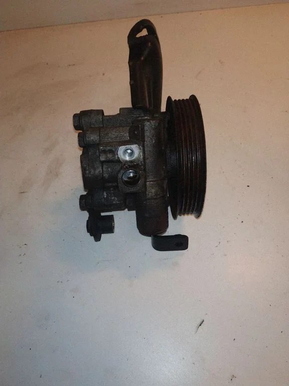 Power steering pump