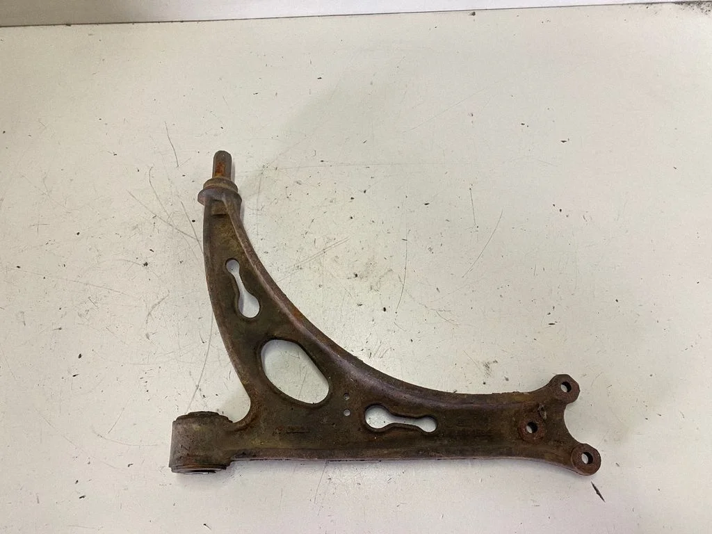 Front lower control arm/wishbone – Volkswagen Touran I (2003-2010)