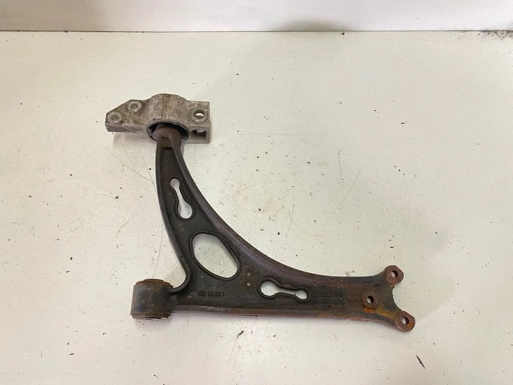 Front lower control arm/wishbone – Volkswagen Touran I (2003-2010)