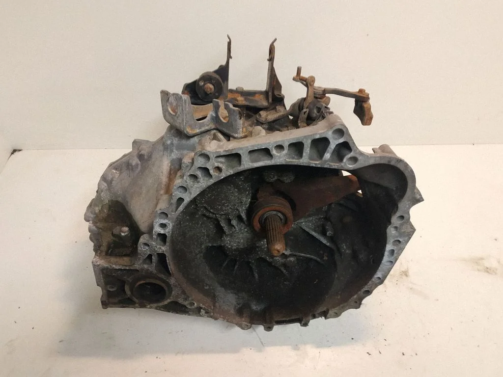 Manual 6 speed gearbox