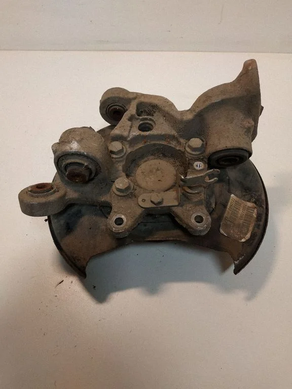 Tagumine rumm T212683