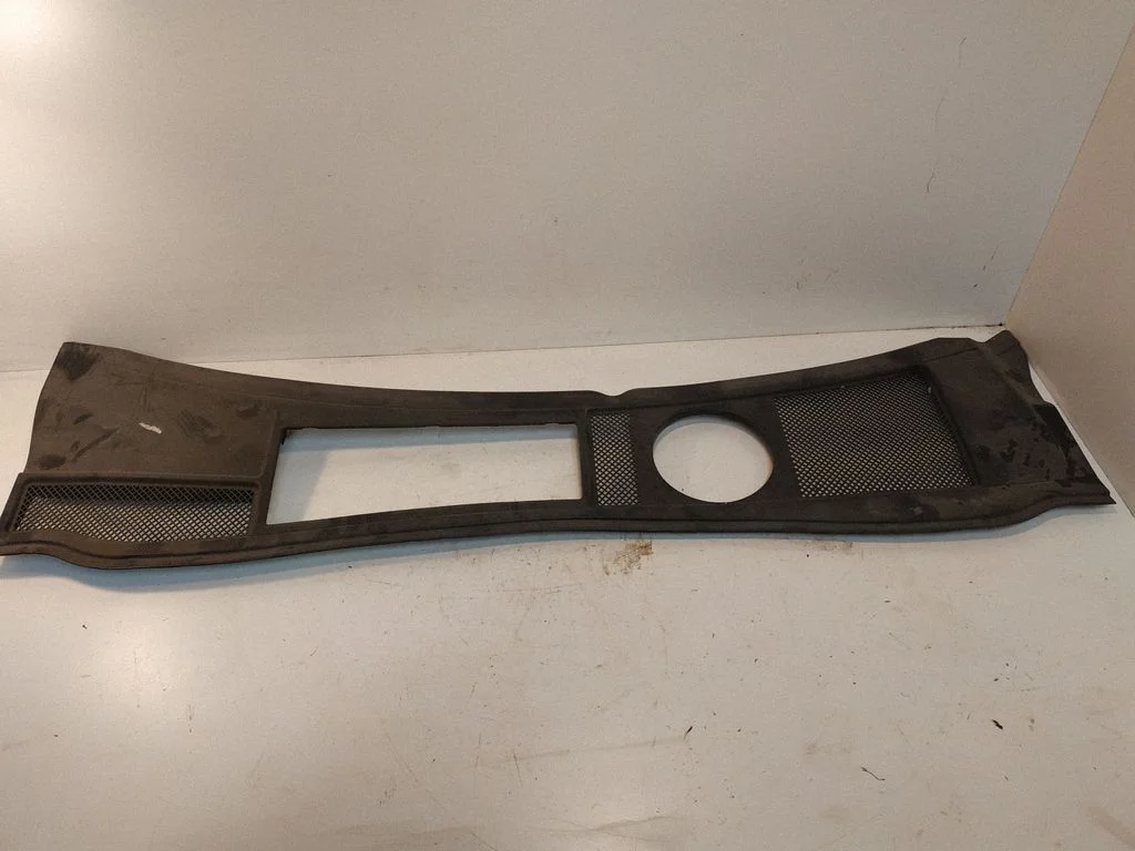Wiper trim 23126