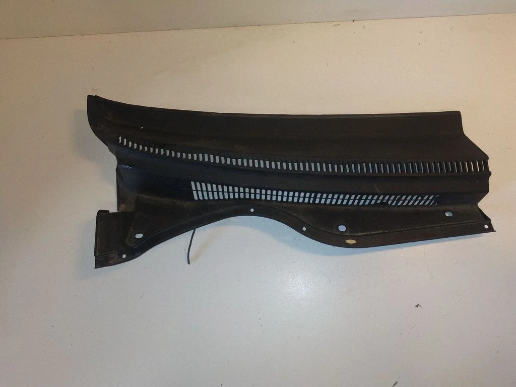 Wiper trim 557810F010