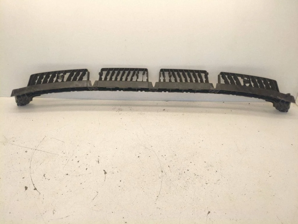 Aizmugurējā bufera turētājs 5LG807863