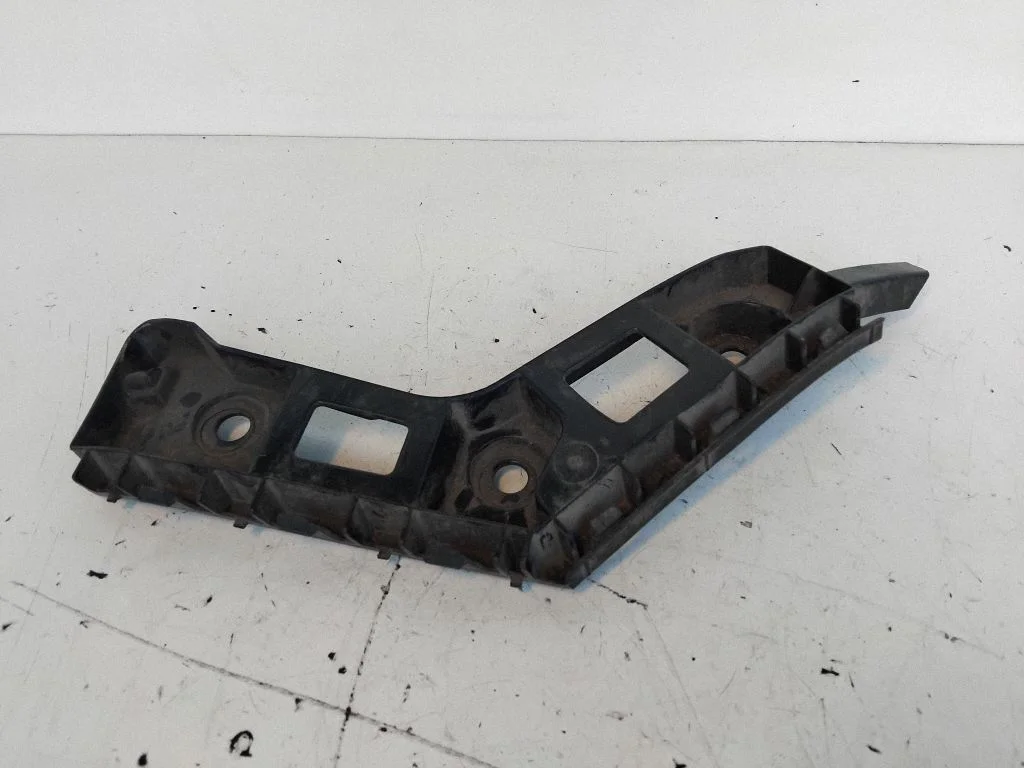 Rear bumper mounting bracket – Volkswagen e-Golf (2014-)