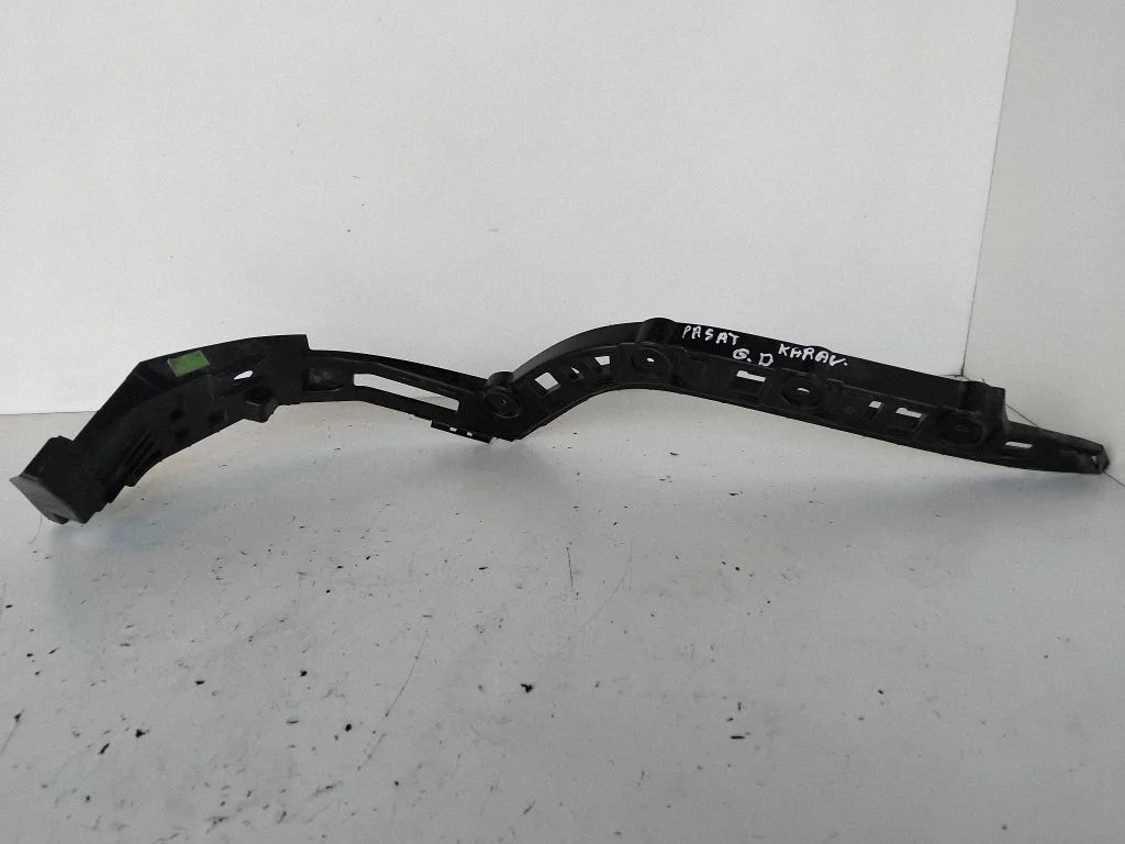 Rear bumper mounting bracket 3AF807394