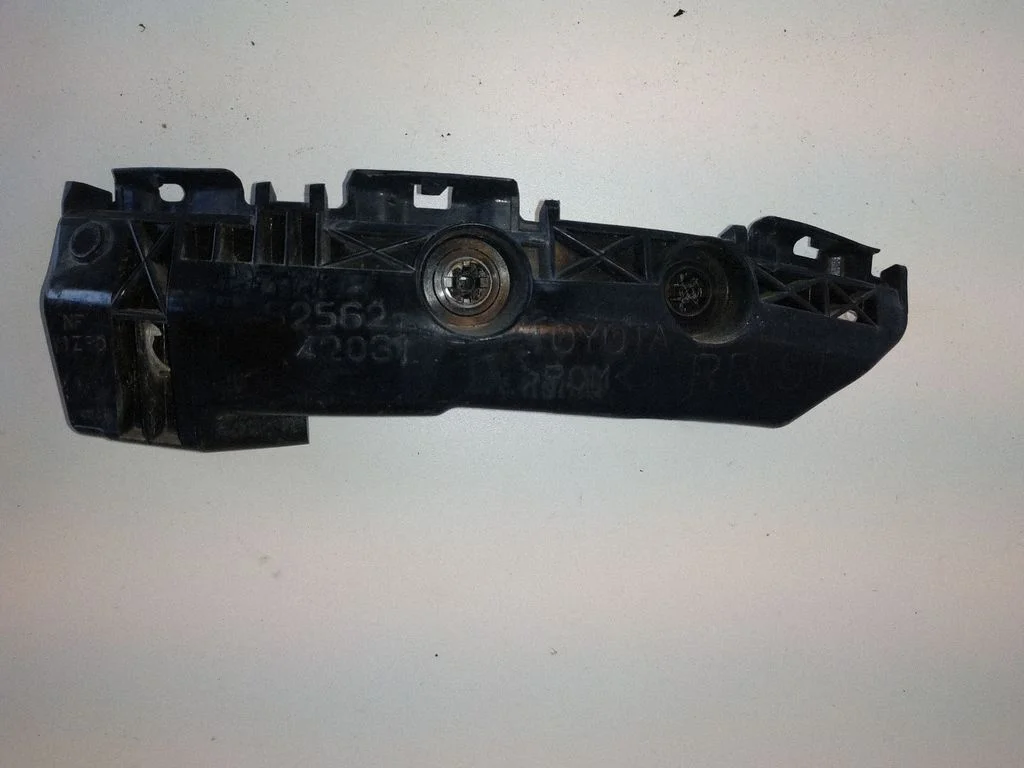 Rear bumper mounting bracket 5256242031