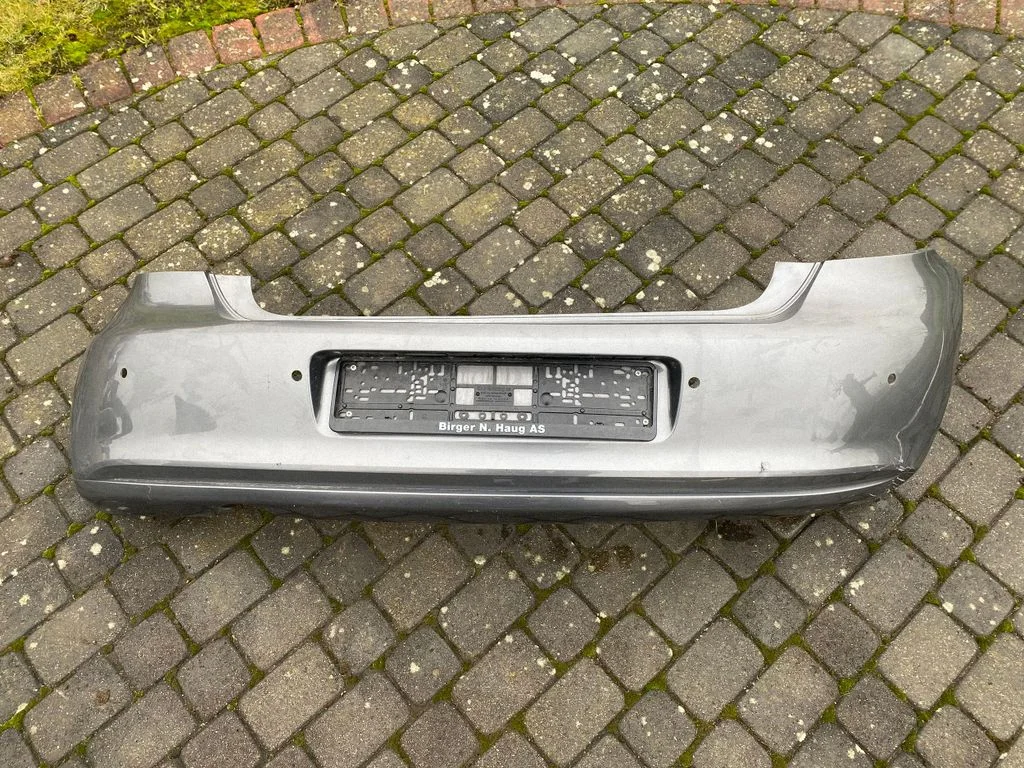 Aizmugurējais bufers 6R6807421BK