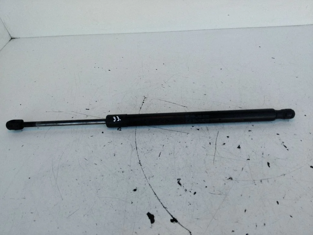 Tailgate/trunk strut/damper – Volkswagen Touran II (2010-2016)