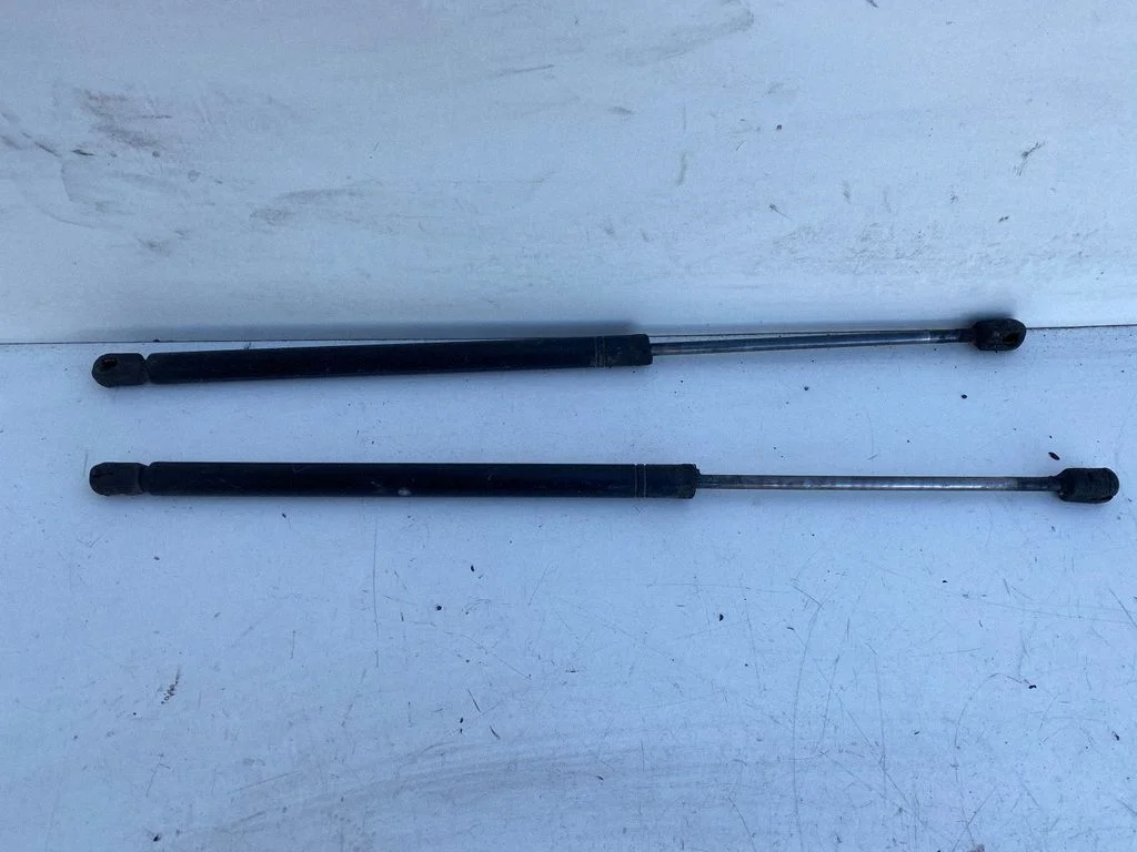 Tailgate/trunk strut/damper – Opel Zafira A (1999-2005)