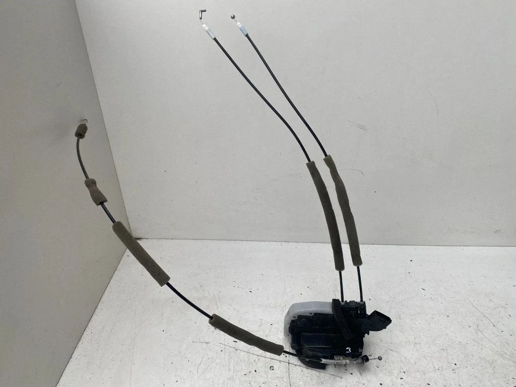 Front door lock A048069