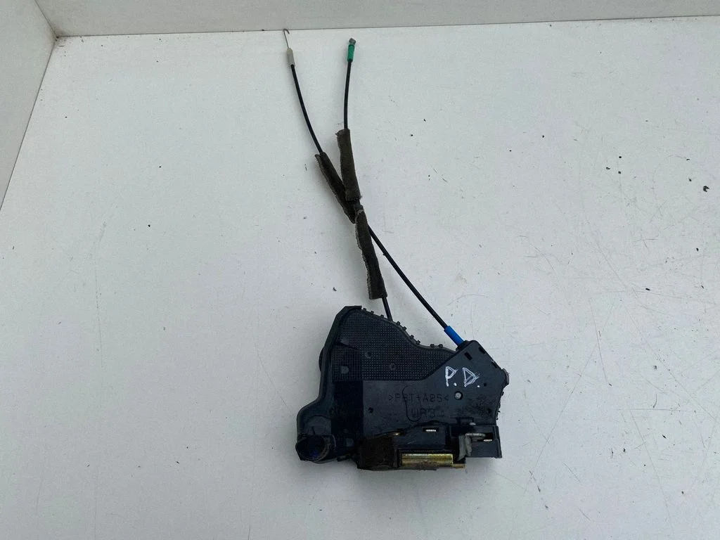 Front door lock – right