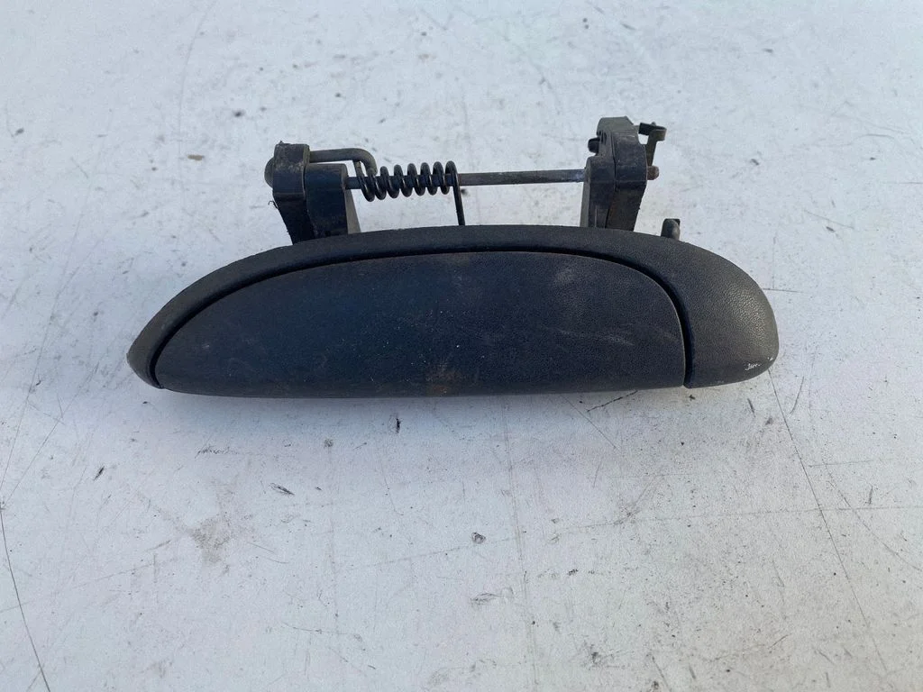 Esiukse välimine käepide 7700433075