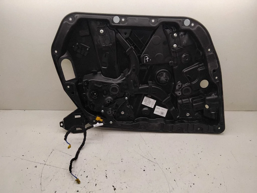 Front window lifting mechanism without motor A2050047699