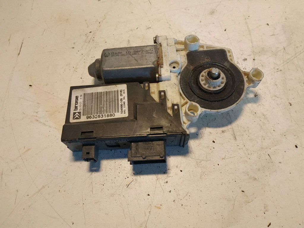 Front door window regulator motor 9632531880