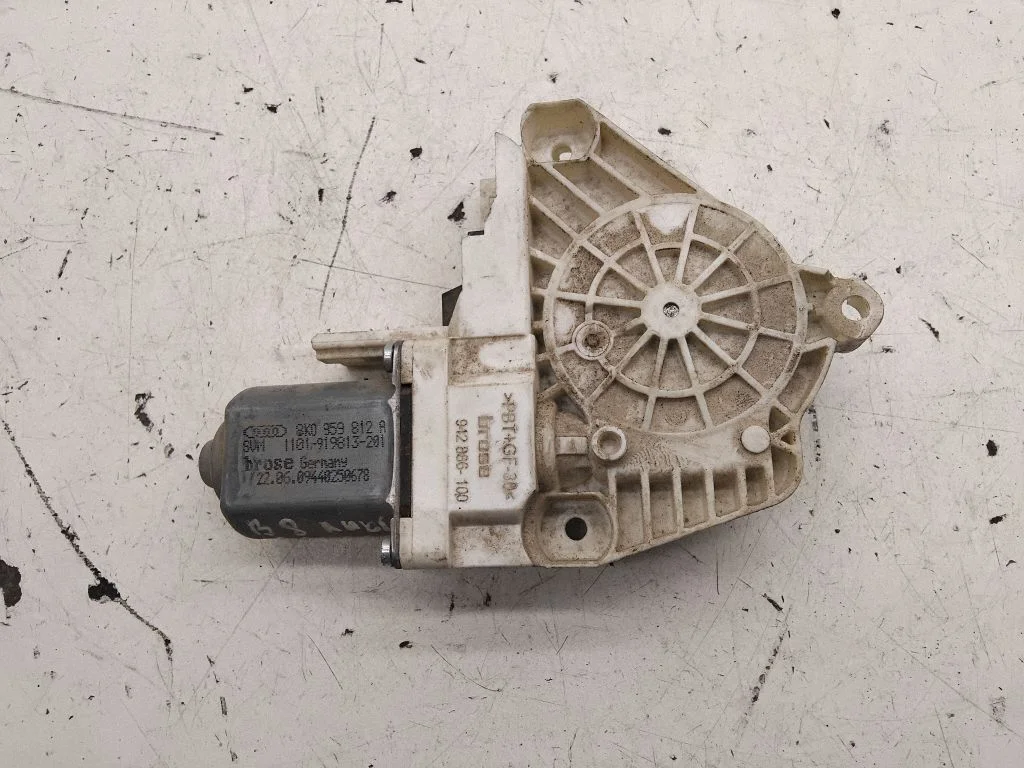 Rear door window regulator motor – Audi A4 Allroad B8 (2008-2016)