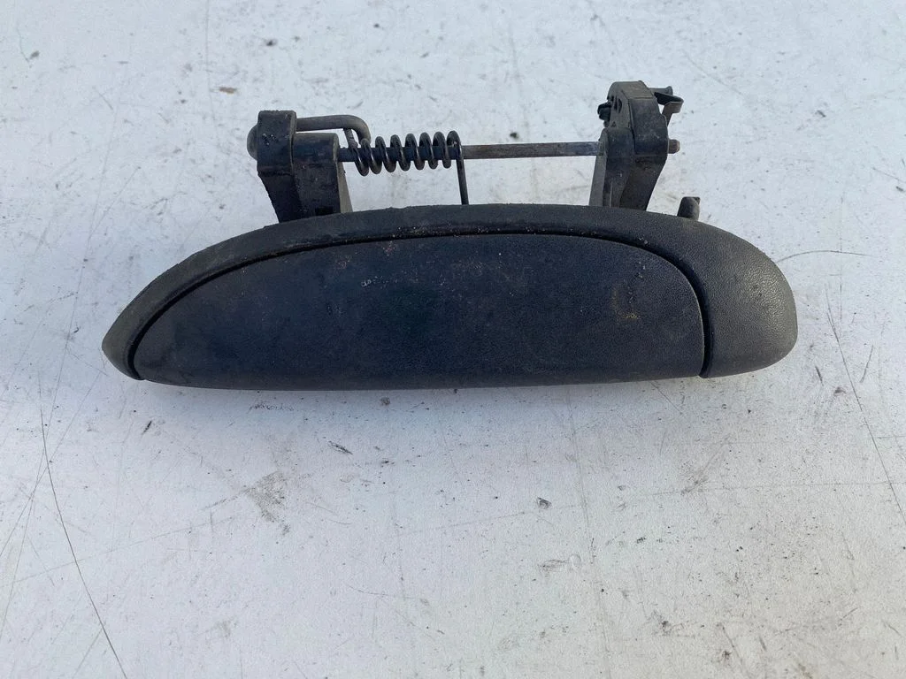 Tagaukse välimine käepide 7700433075