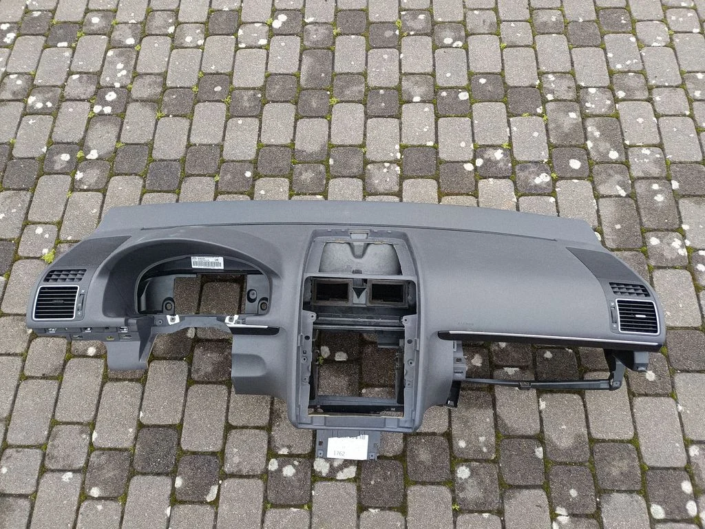 Deska rozdzielcza 1T1857001