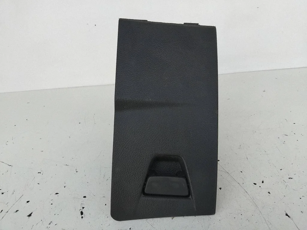 Glove box BM51A46441