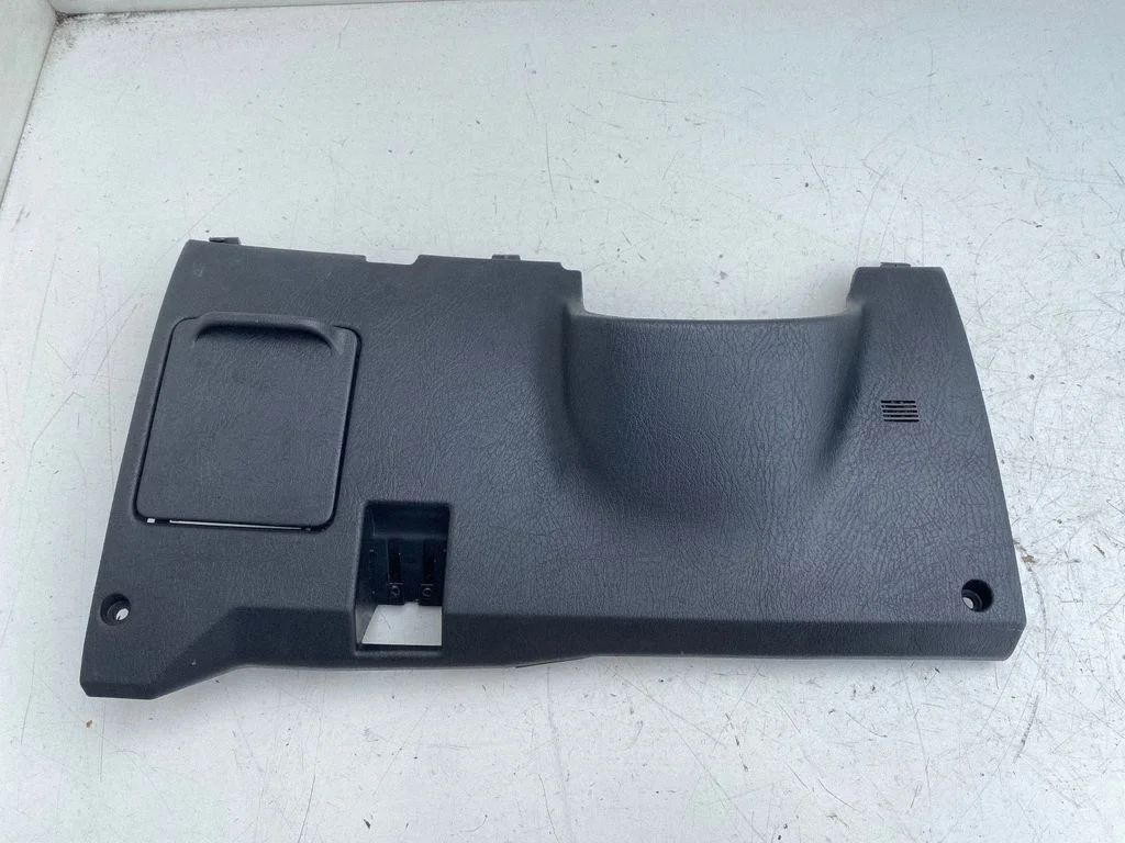 Armatuurlaua alumine viimistluspaneel – Toyota Avensis T220 (2000-2003)