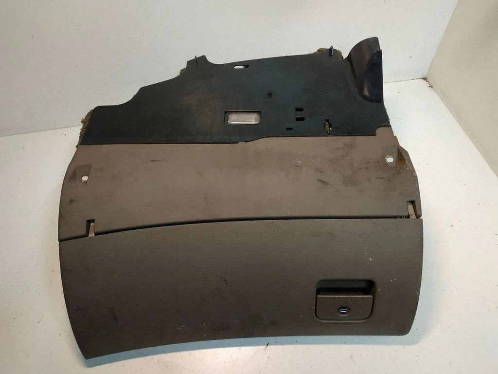 Glove box 4B1857035