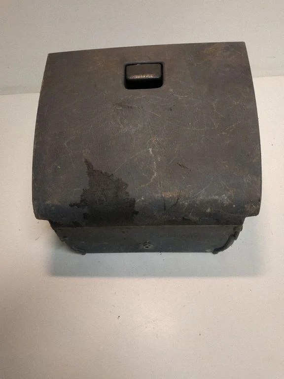 Glove box 5555126020 – Toyota Hiace (H200) (2004-)