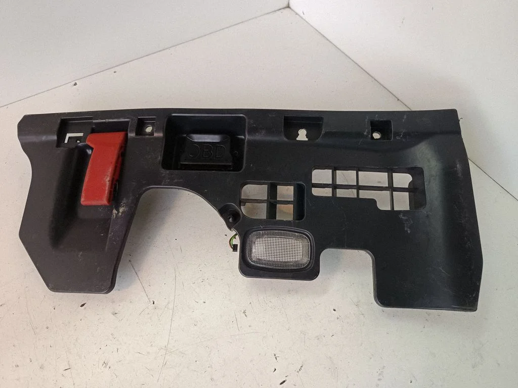 Dashboard lower bottom trim panel – Mercedes-Benz A-Class W176 (2012-2018)