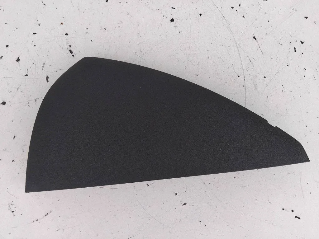 Paneļa apdares panelis (sānu) 8R0857085B