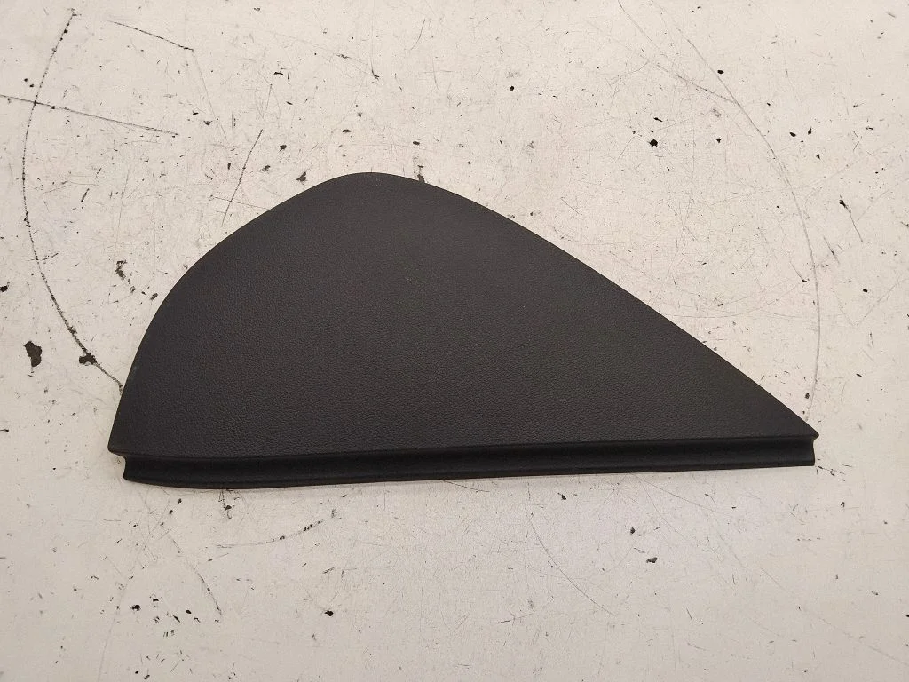 Paneļa apdares panelis (sānu) 6R0858247