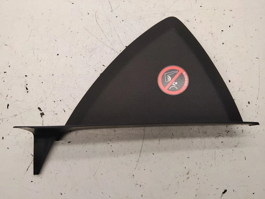 Dashboard side end trim BM51A044C60ABW