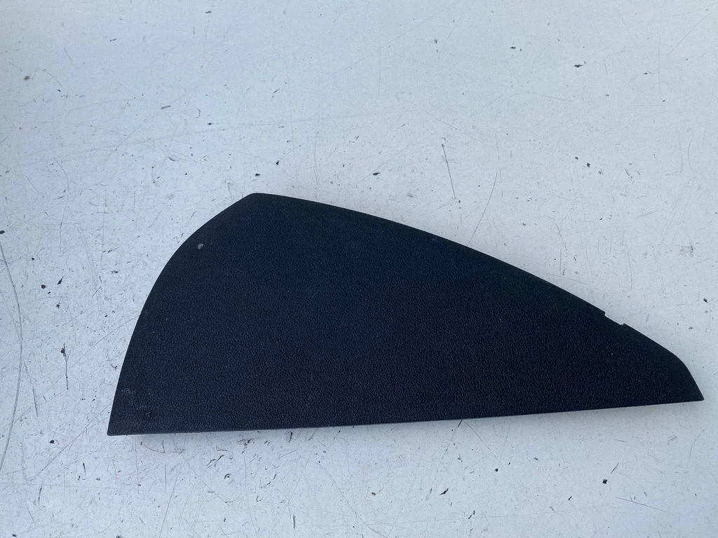 Paneļa apdares panelis (sānu) 8R0857085B