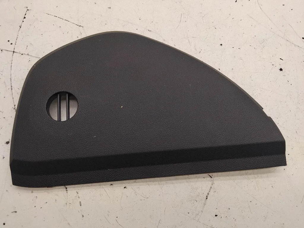 Paneļa apdares panelis (sānu) 1Z0857503