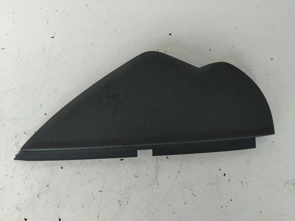 Paneļa apdares panelis (sānu) – Volkswagen Touran I (2003-2010)