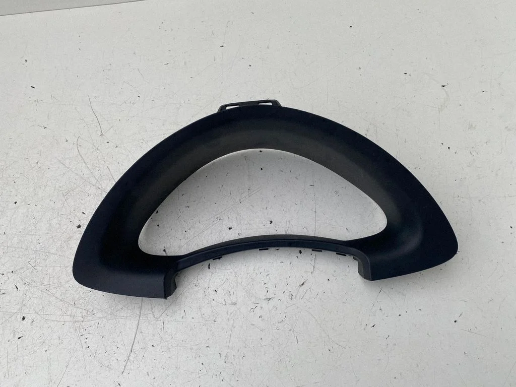 Dashboard trim 682403NL0A