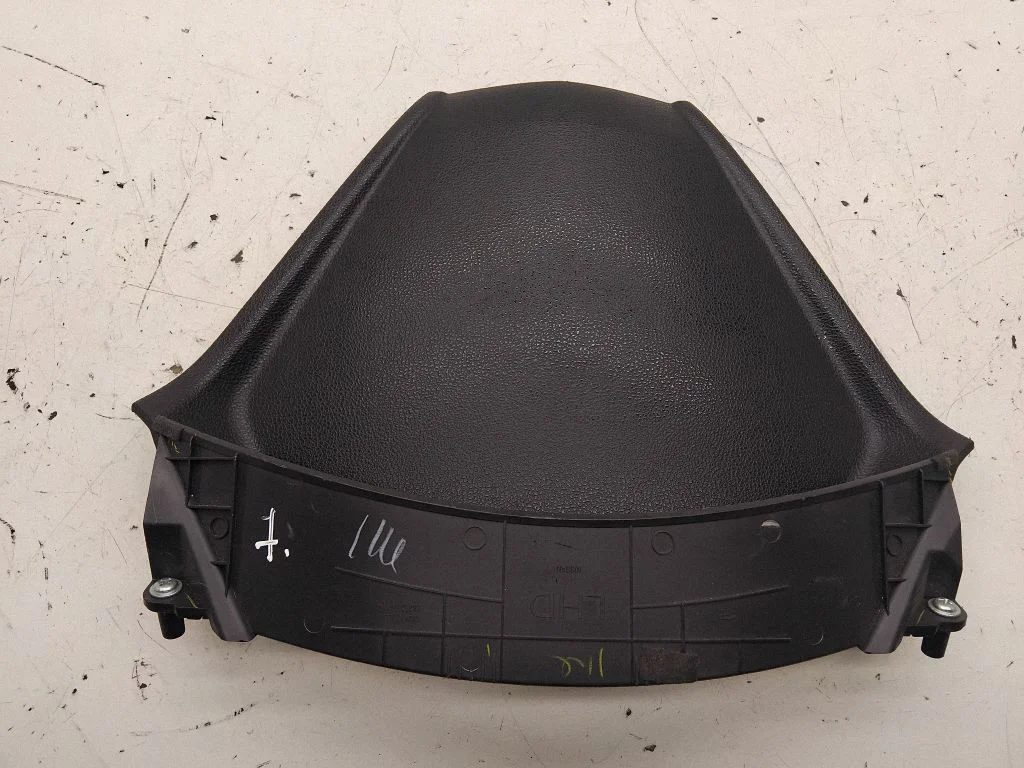 Dashboard trim 682473NL0A