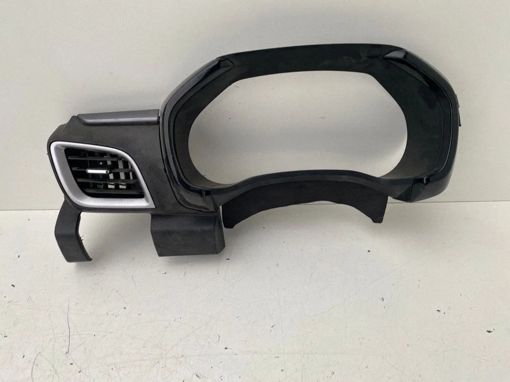 Dashboard trim