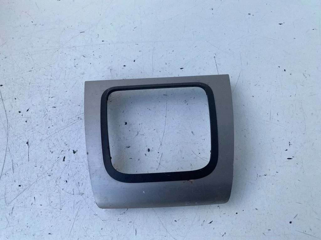Gear shifter surround trim plastic – Lexus RX III (2008-2015)