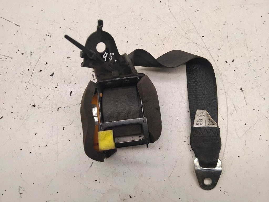 Rear seatbelt 0642064