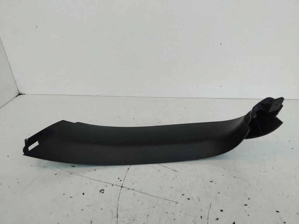 Sāna apdare (pie loga) 817412Y000