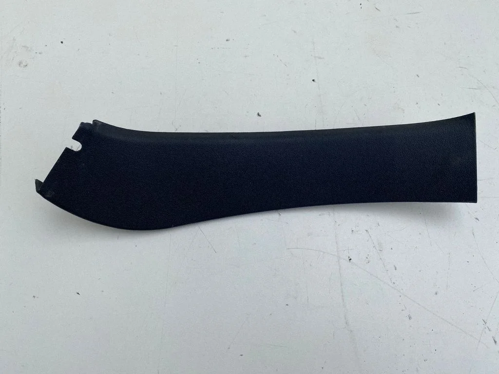 Tailgate/trunk side cover trim 679370F010